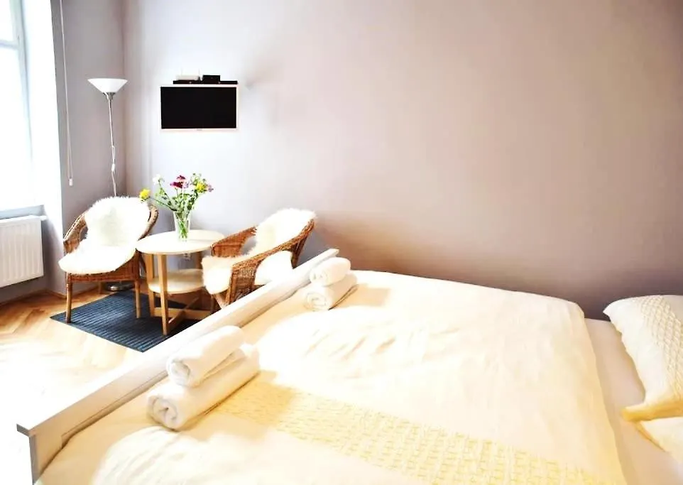 Grey Cozy Apartment Praha